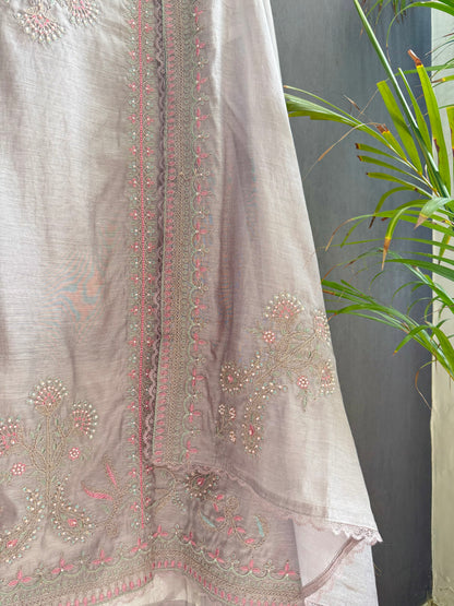 Luxurious Mul chanderi antique dori sitara suit