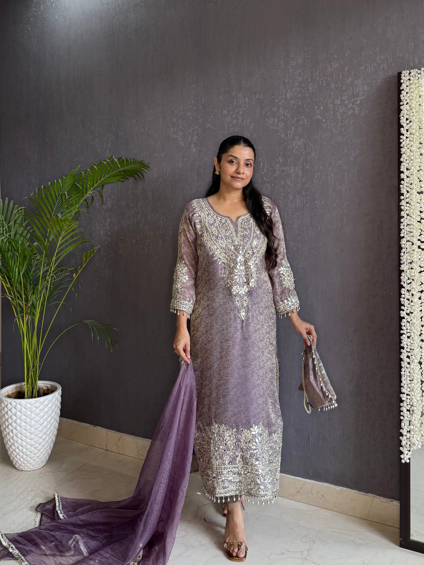 Tissue jacquard gotapatti mirror set