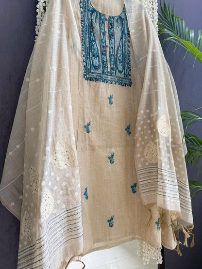 Linen paisley frenchknot suit