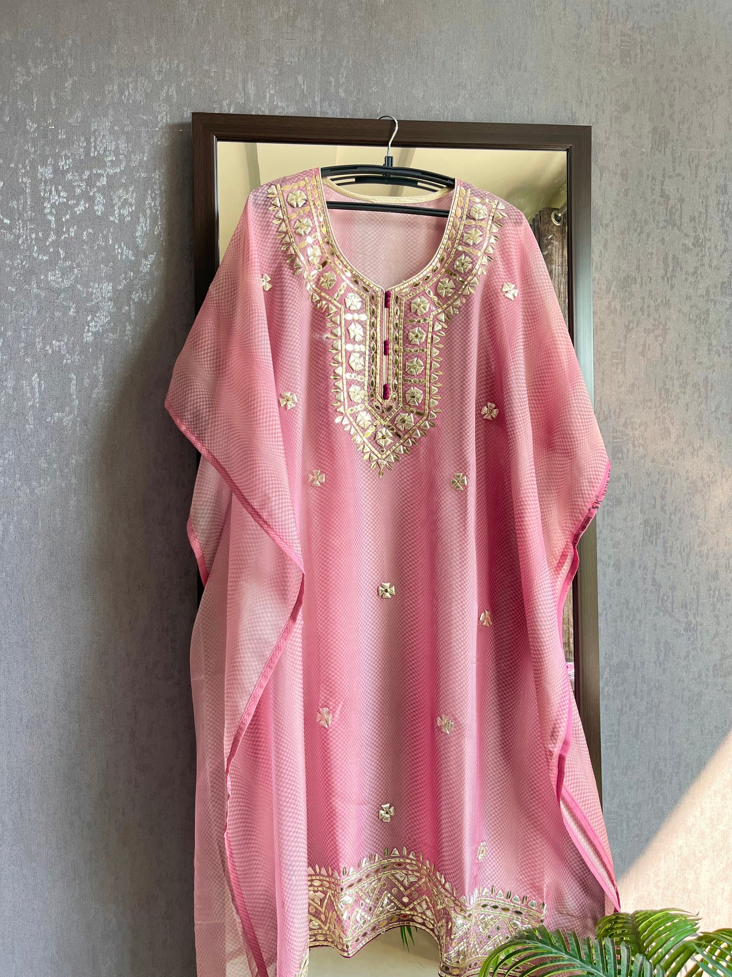 Gotta patti Tissue organza silk suit