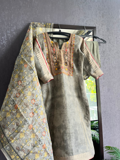 Pure linen frenchknot suit