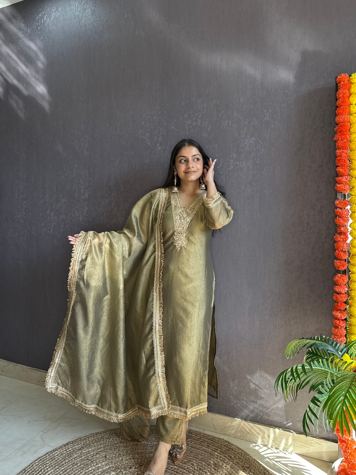 Tissue silk Handwork suit set