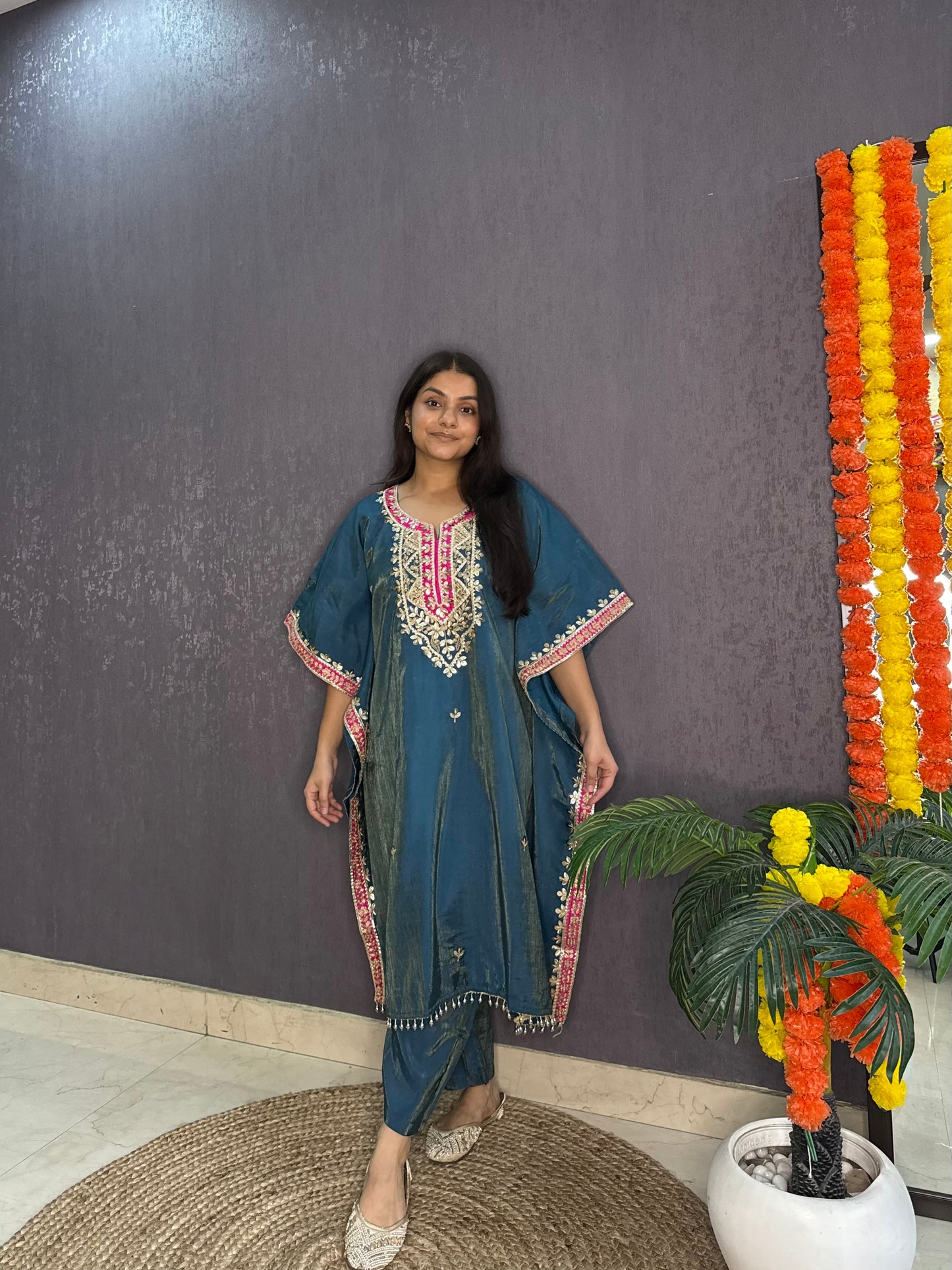 Gotapatti kaftan set