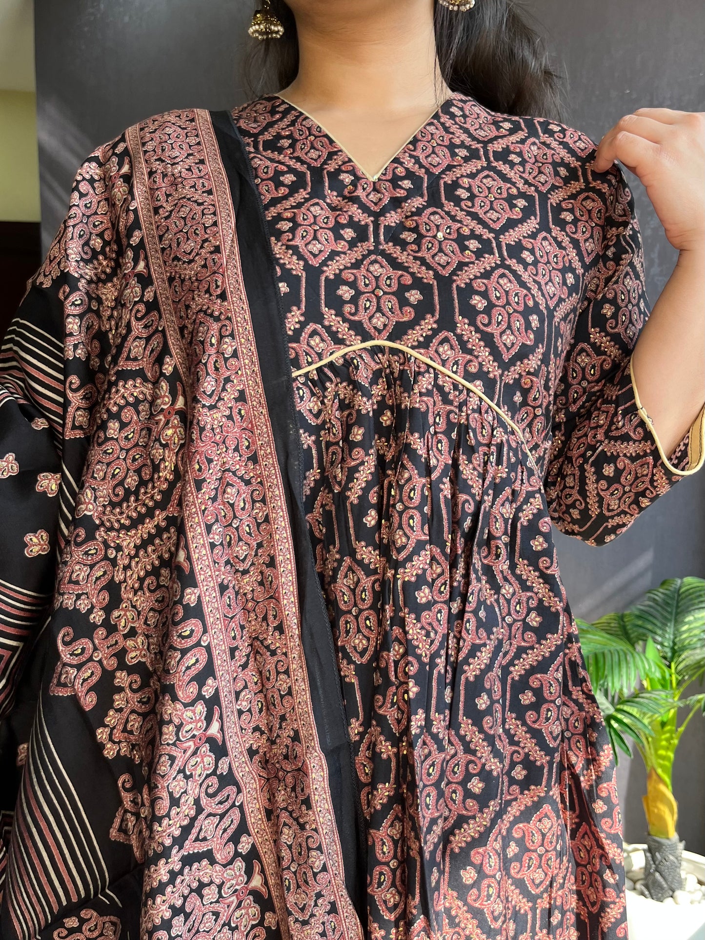Alia cut printed suit set
