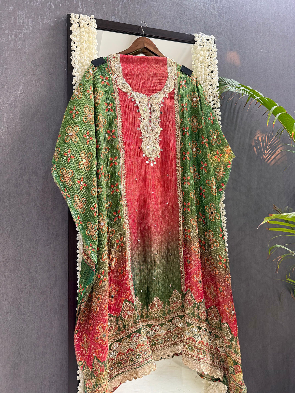 Crush tissue Bandhani ombré suit