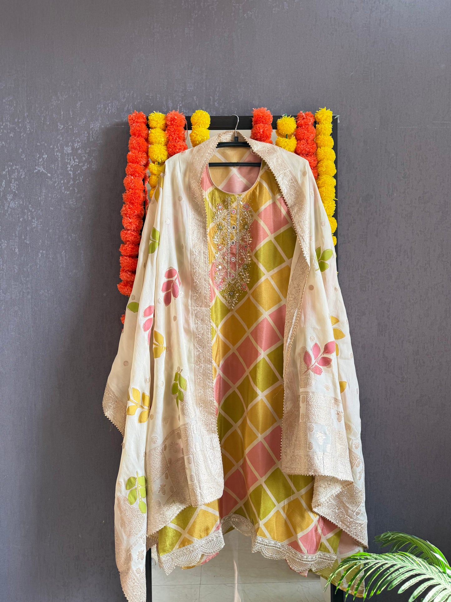 Handpainted Benarsi handwork suit