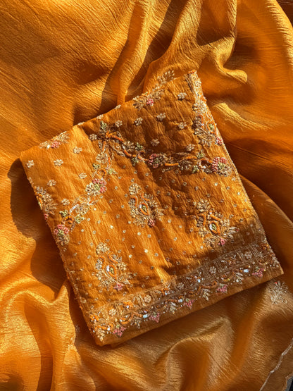 Luxurious Heeramandi suit