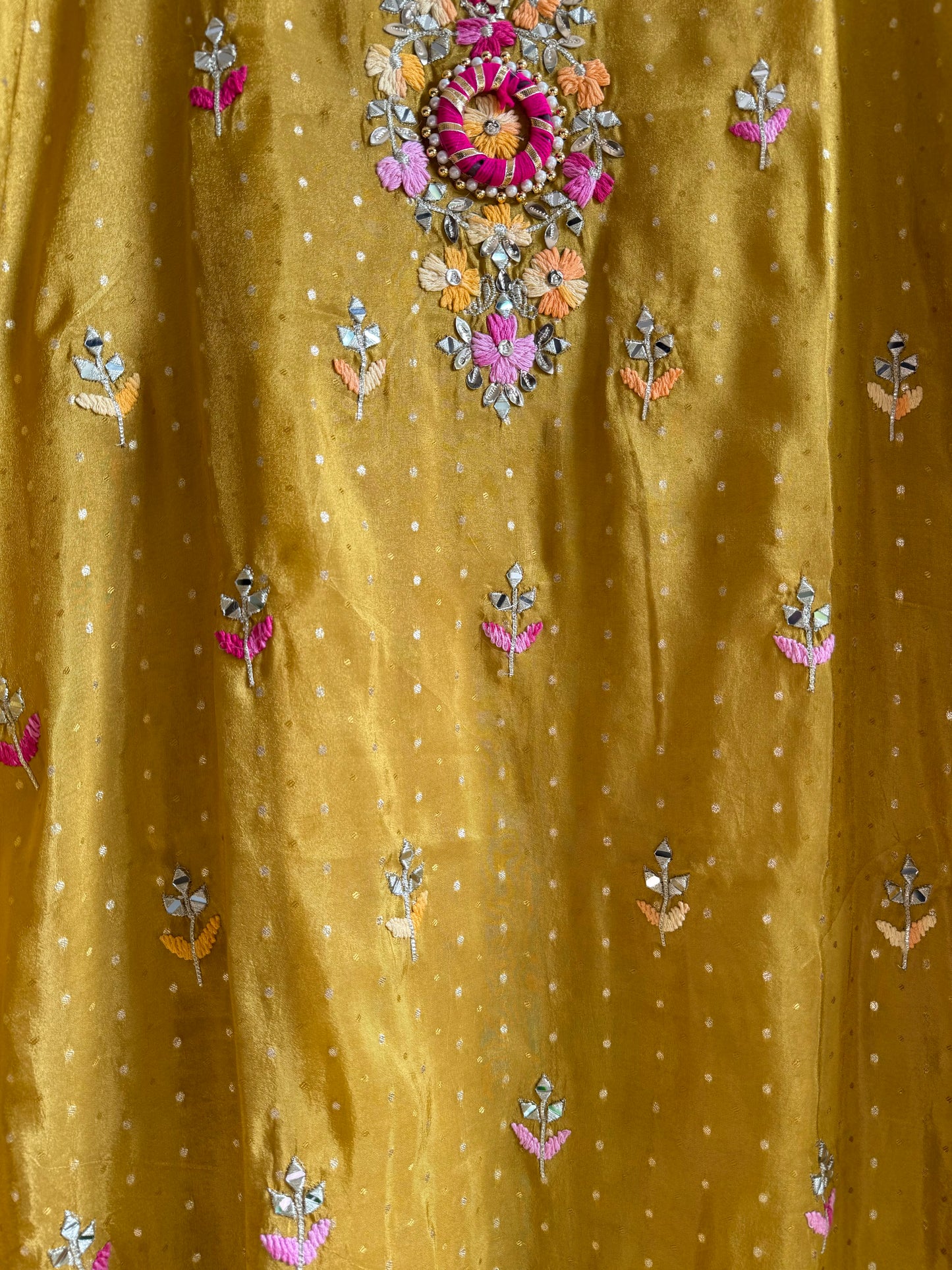 Luxurious Gotapatti Tissue silk suit