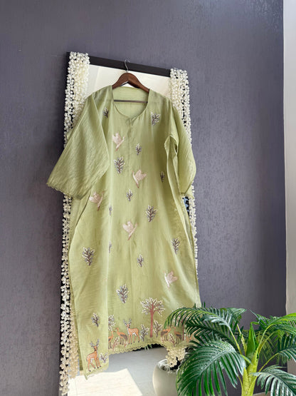 Luxurious Mul chanderi deers swans suit