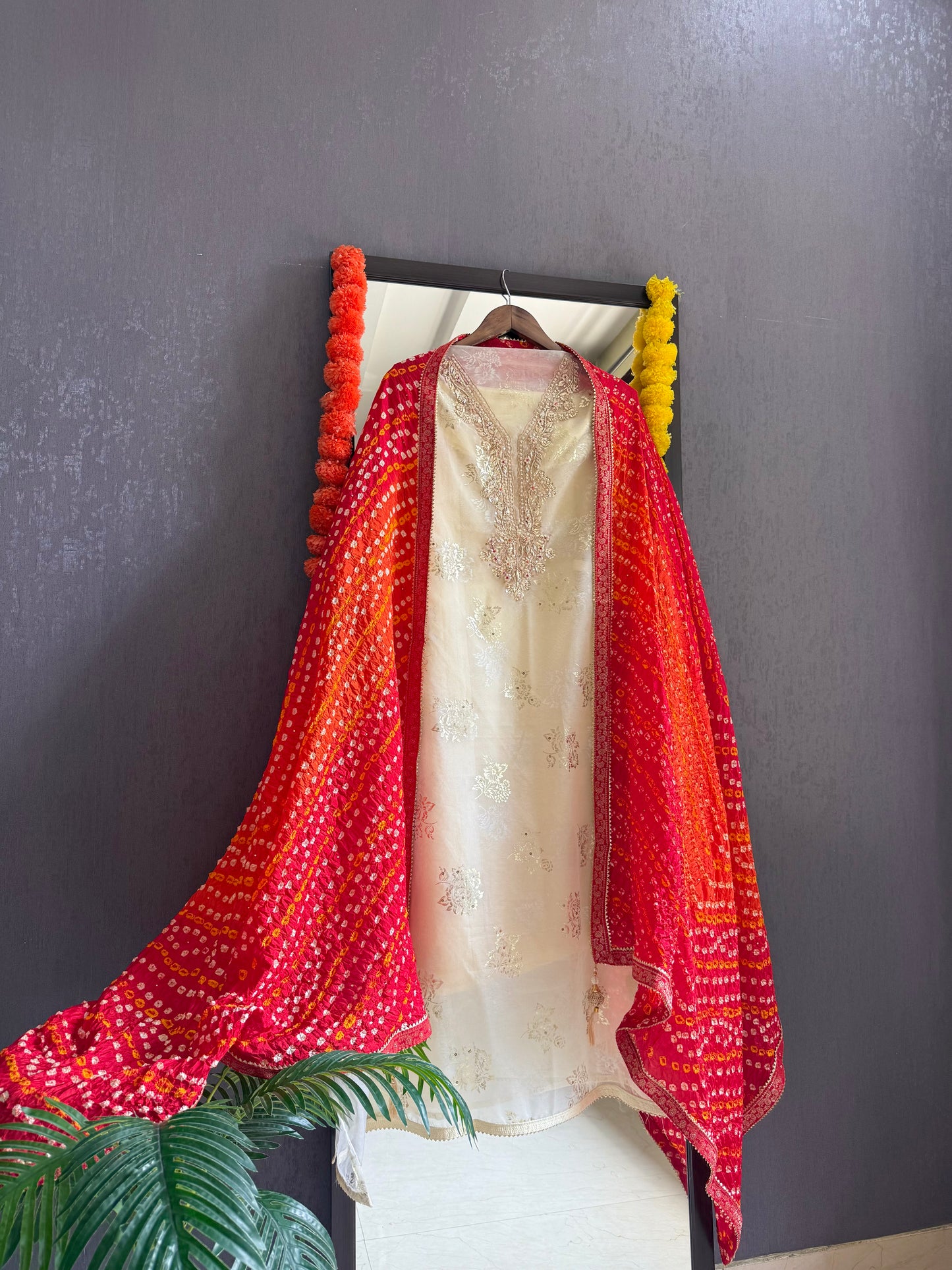 Zardozi bandhani suit