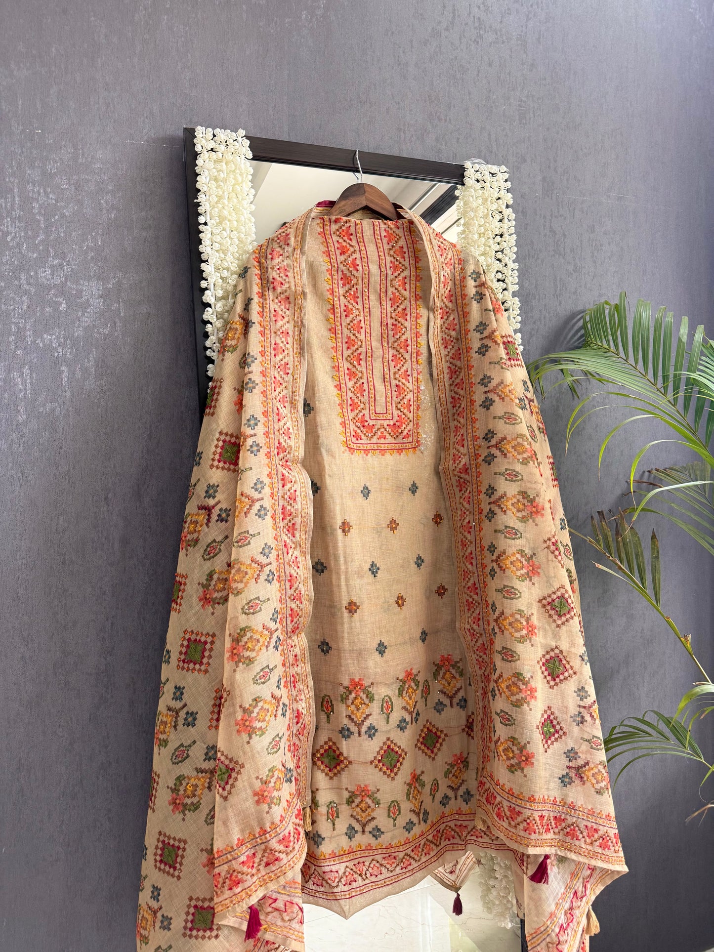 Linen ikkat Frenchknot kantha work suit