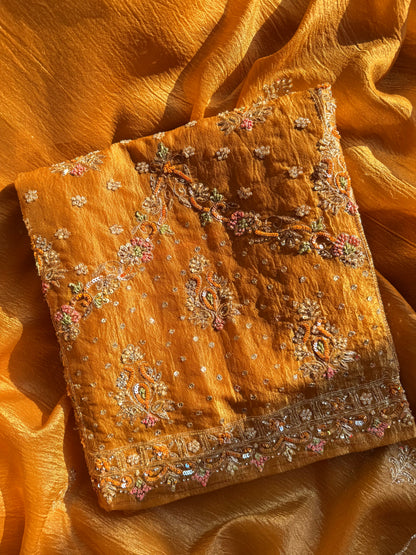 Luxurious Heeramandi suit