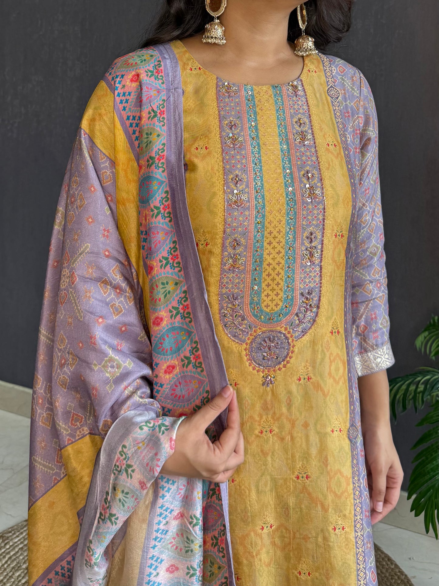 Meenakari Benarsi Handwork suit set