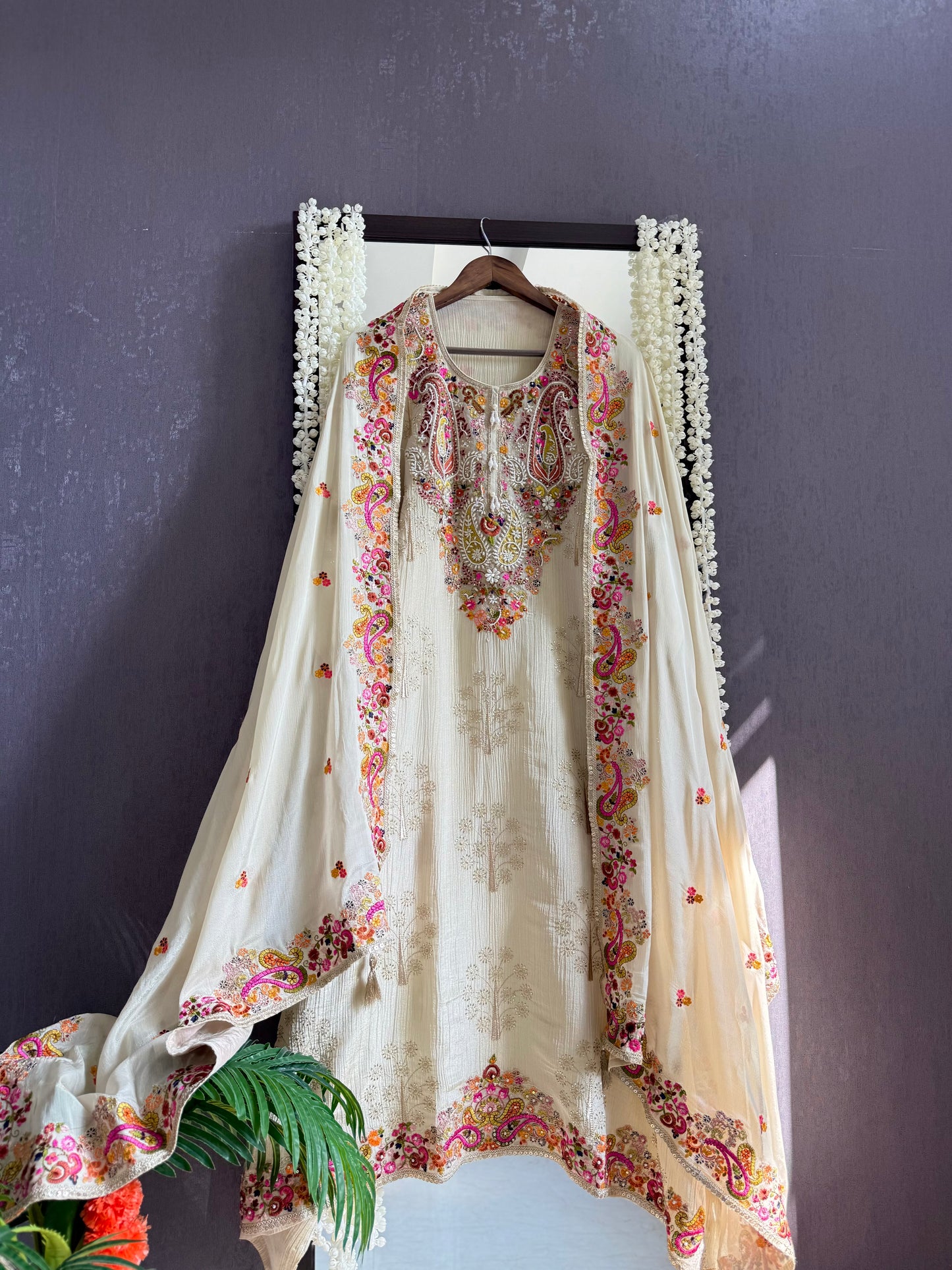 Luxurious dreamy handwork suit