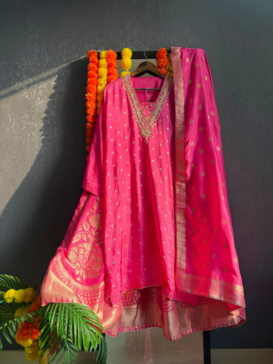 Premium Benarsi silk Lehenga set