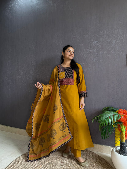 Mirror ajrakh A line suit set