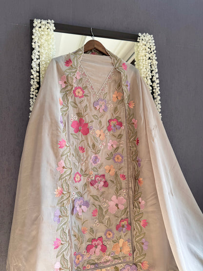 Luxurious organza appliqué work floral suit