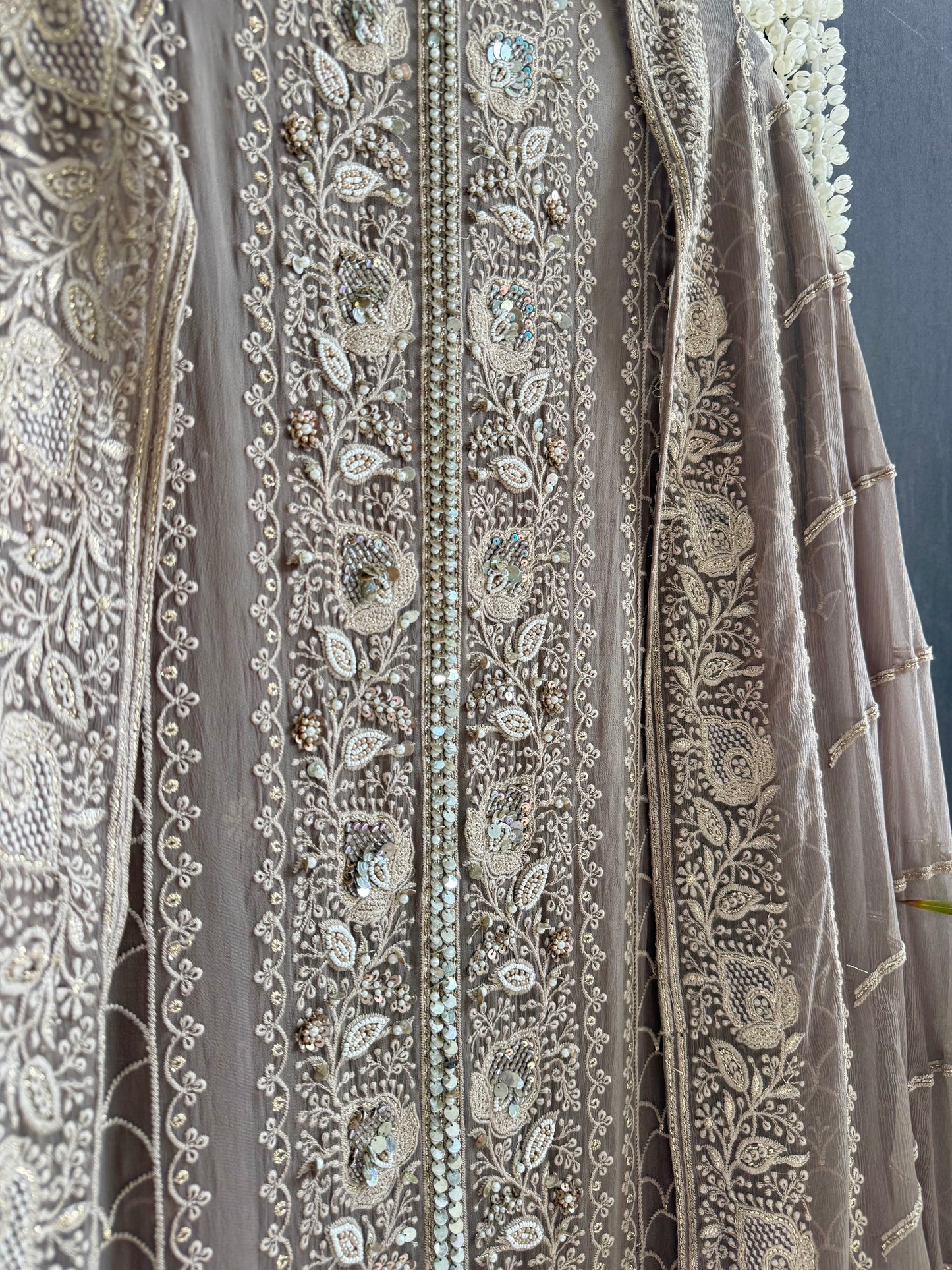 Lucknowi handwork suit