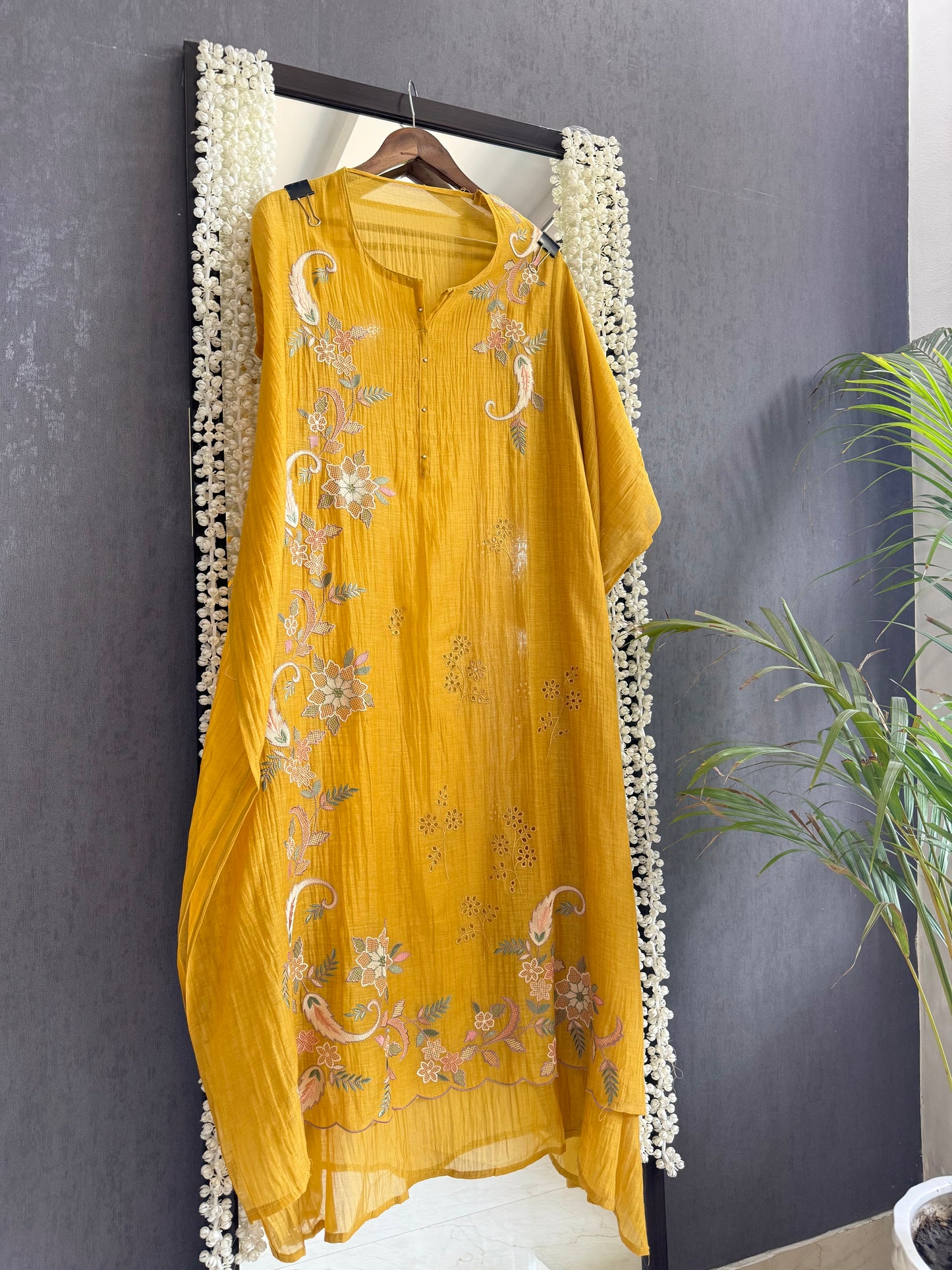 Luxurious Mul chanderi threadwork schiffili suit