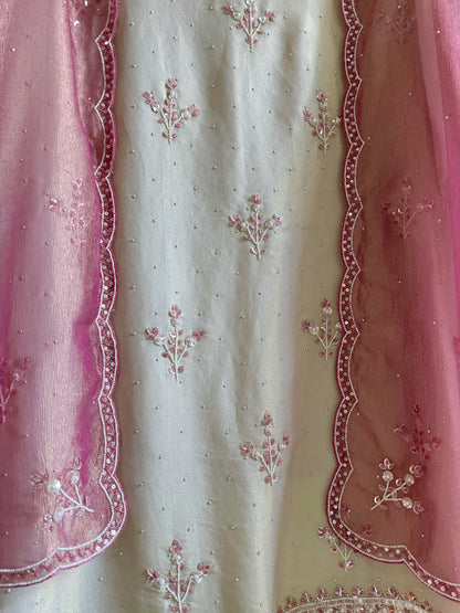 Luxurious dreamy handwork suit