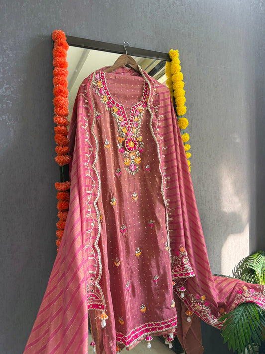 Luxurious Gotapatti Tissue silk suit