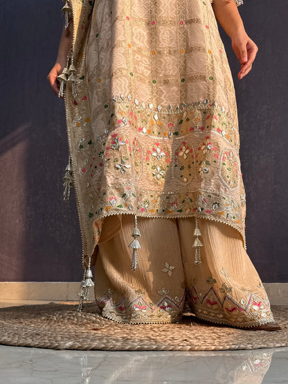 Luxurious gharchola bandhej kaftan set