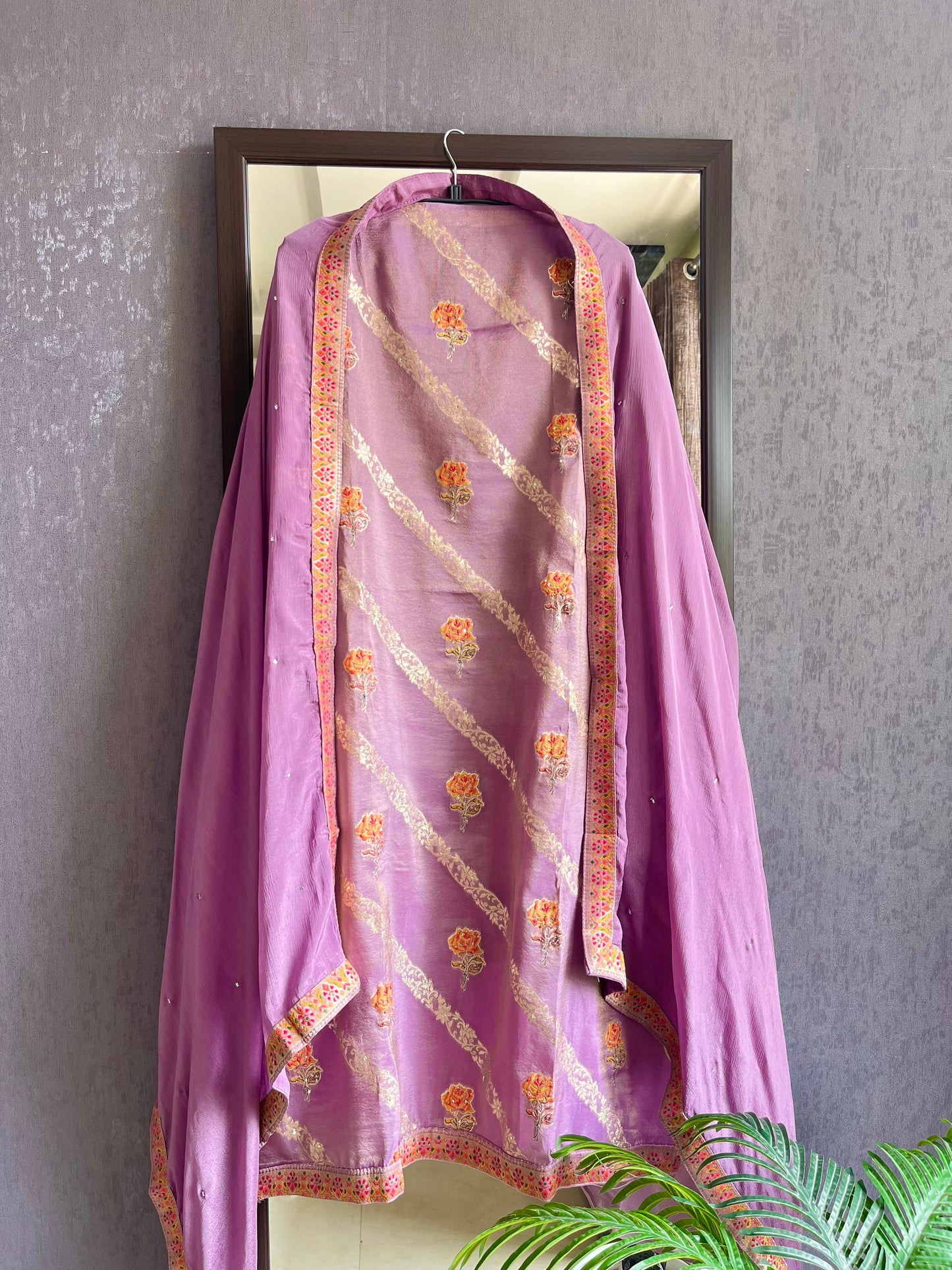 Meenakari Benarsi Tissue silk suit