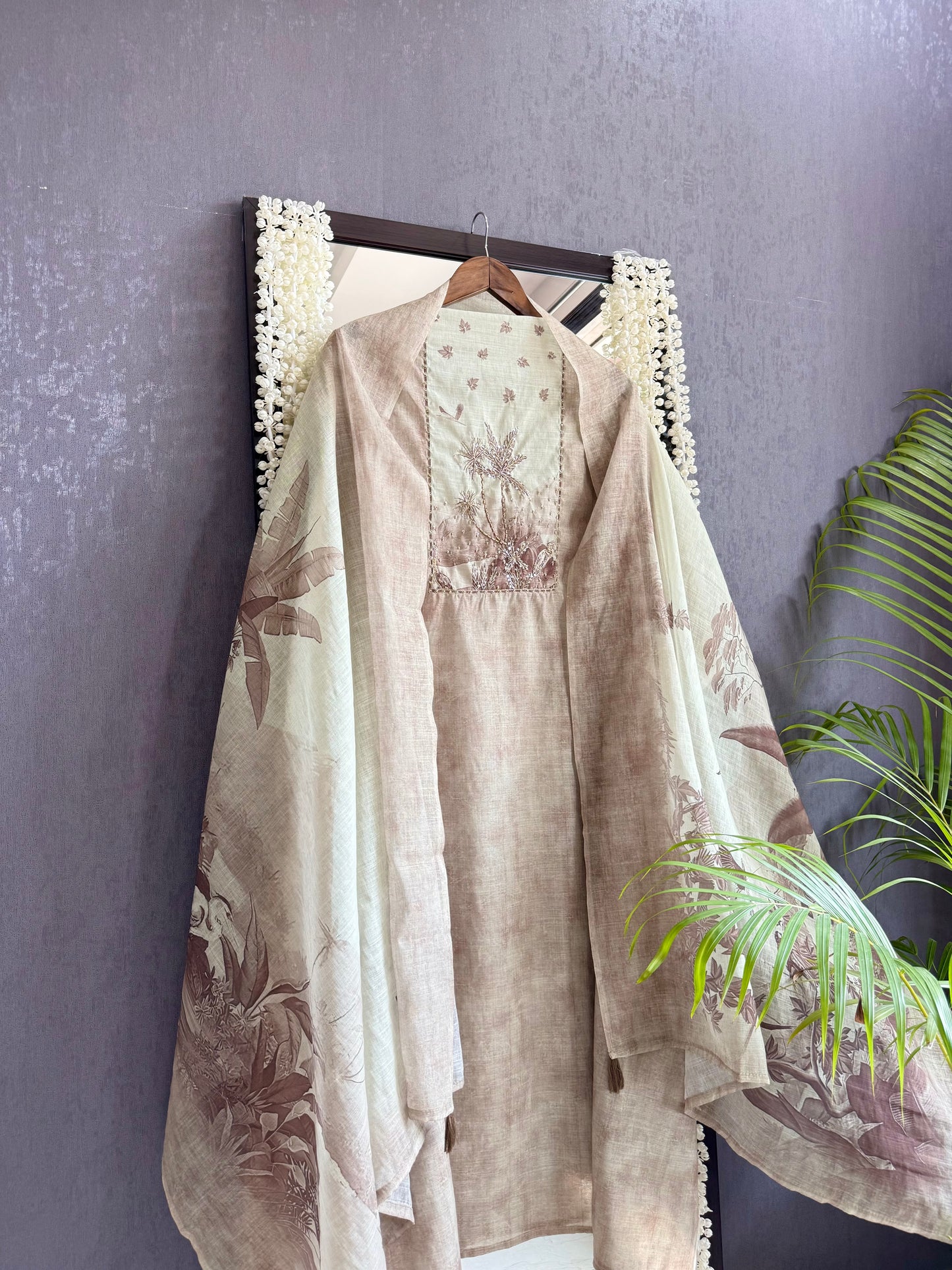 Linen flamingos handwork suit