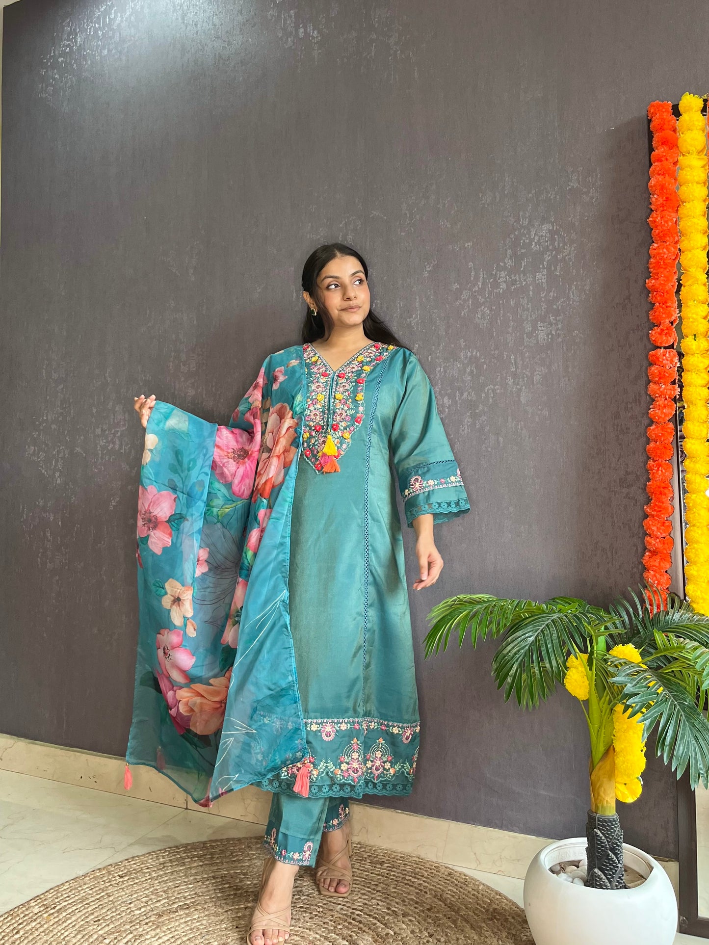 Aline Pakistani Handwork suit