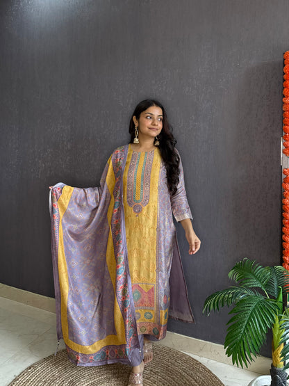 Meenakari Benarsi Handwork suit set