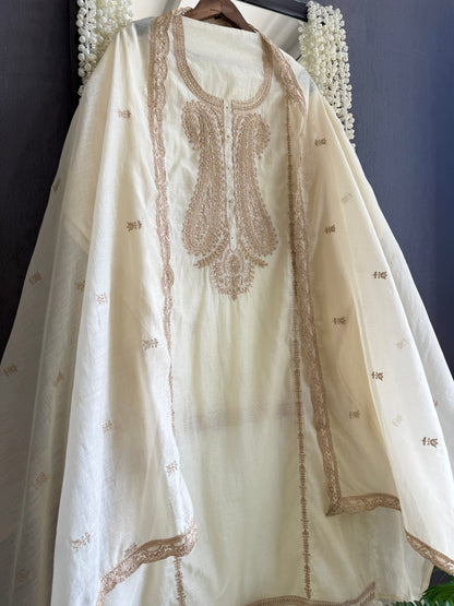 Luxurious Mul chanderi dori sitara suit