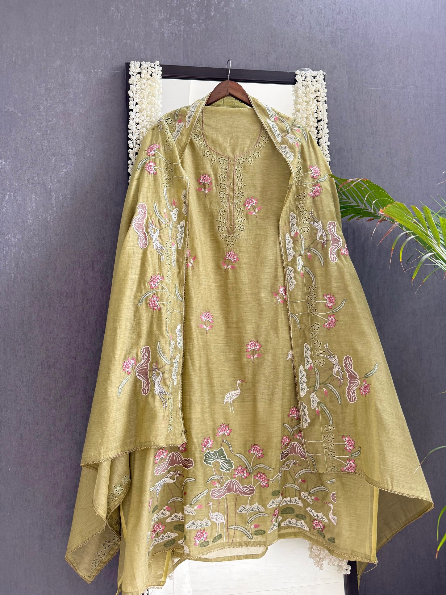 Luxurious Mul chanderi flamingos suit