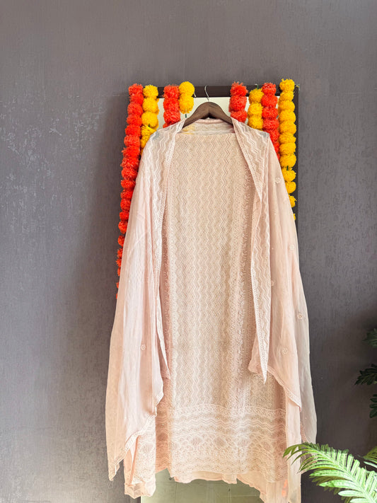 Lucknowi chikankari suit
