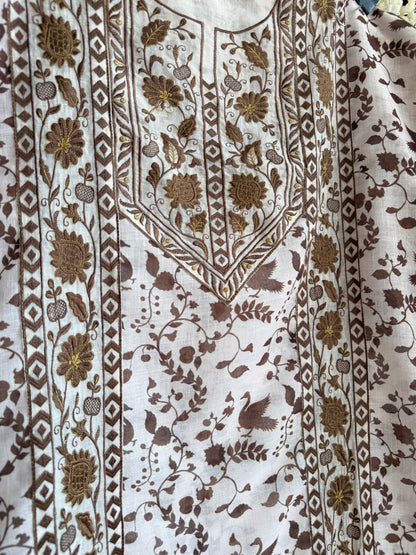 Luxurious Mul chanderi swans suit