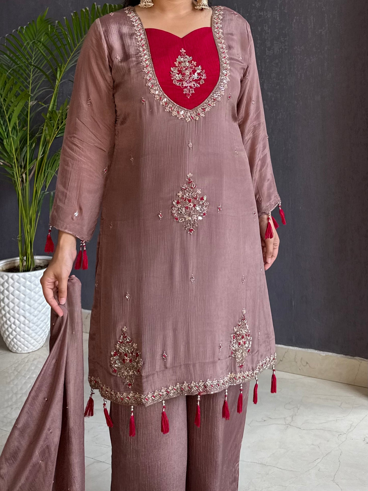 Chinon handwork suit set