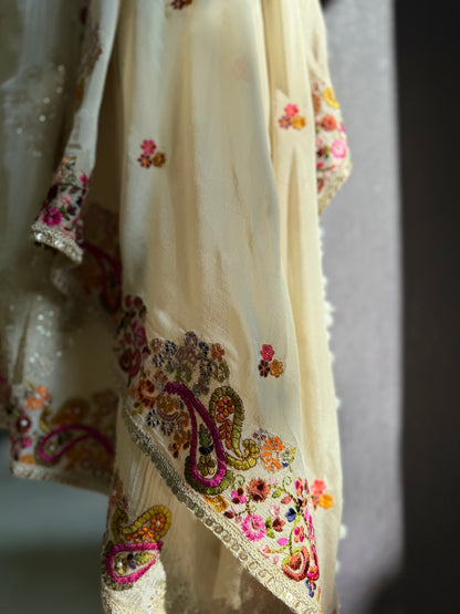 Luxurious dreamy handwork suit