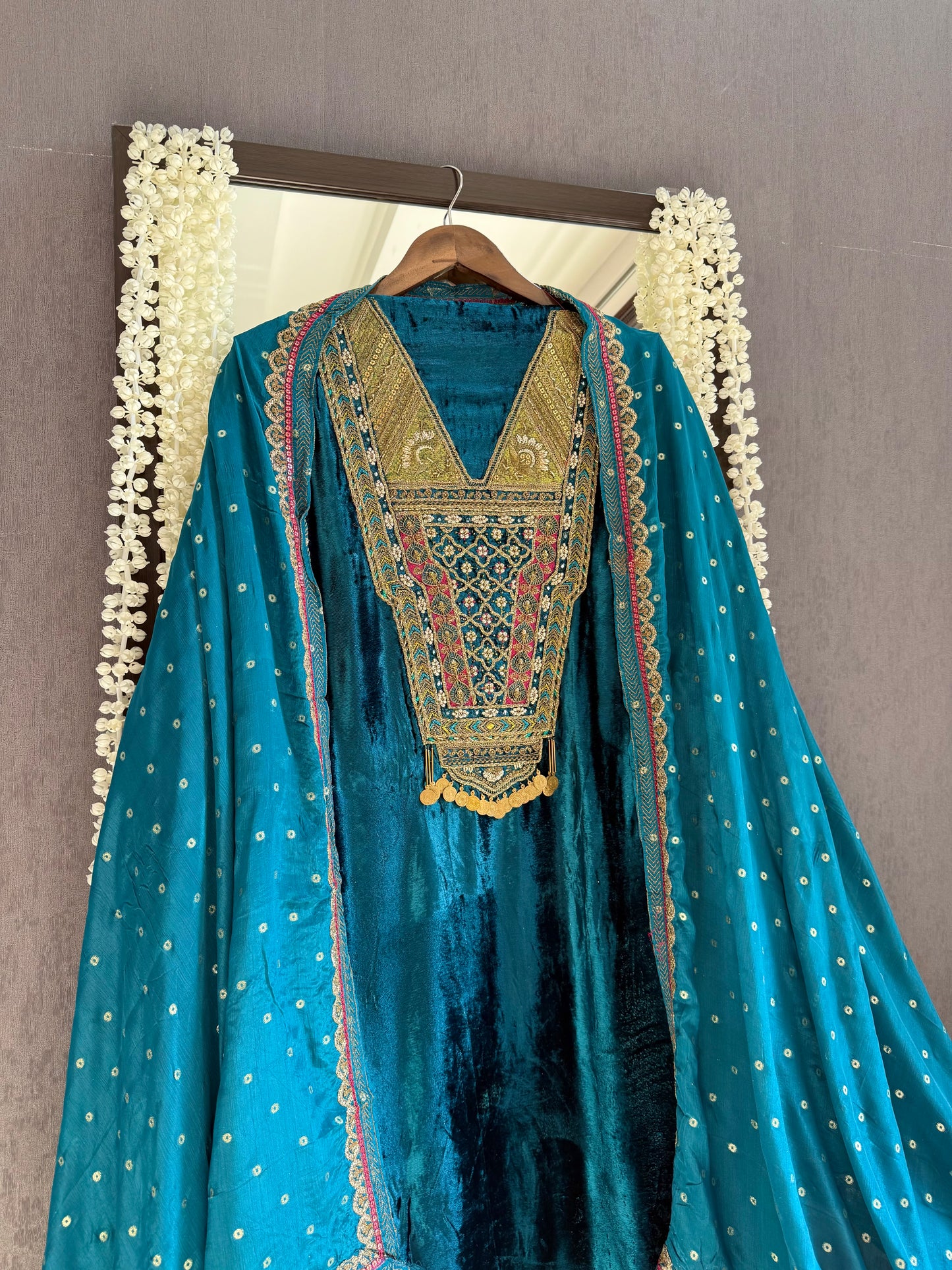 Velvet hand work suit