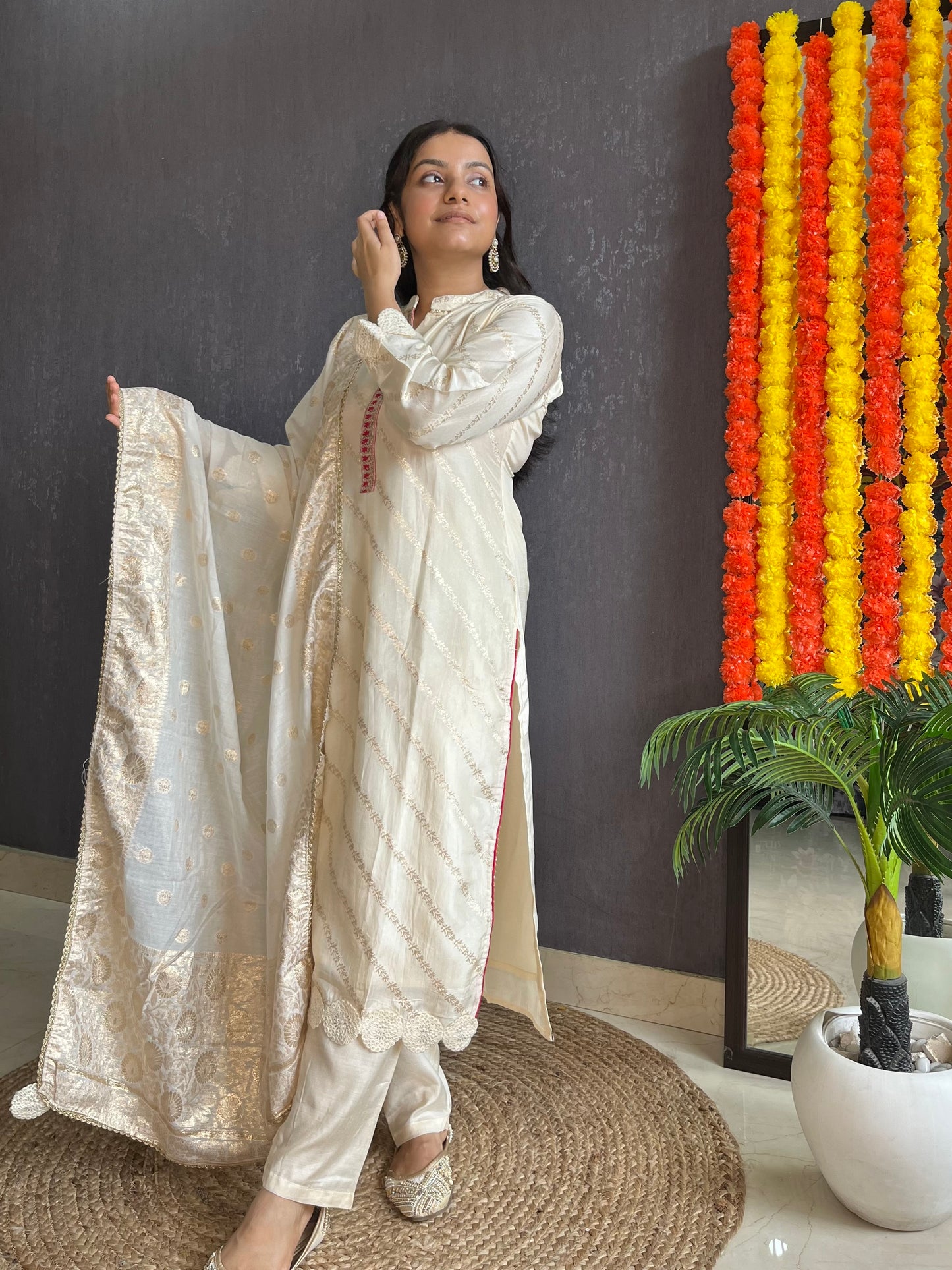 Benarsi Ivory set