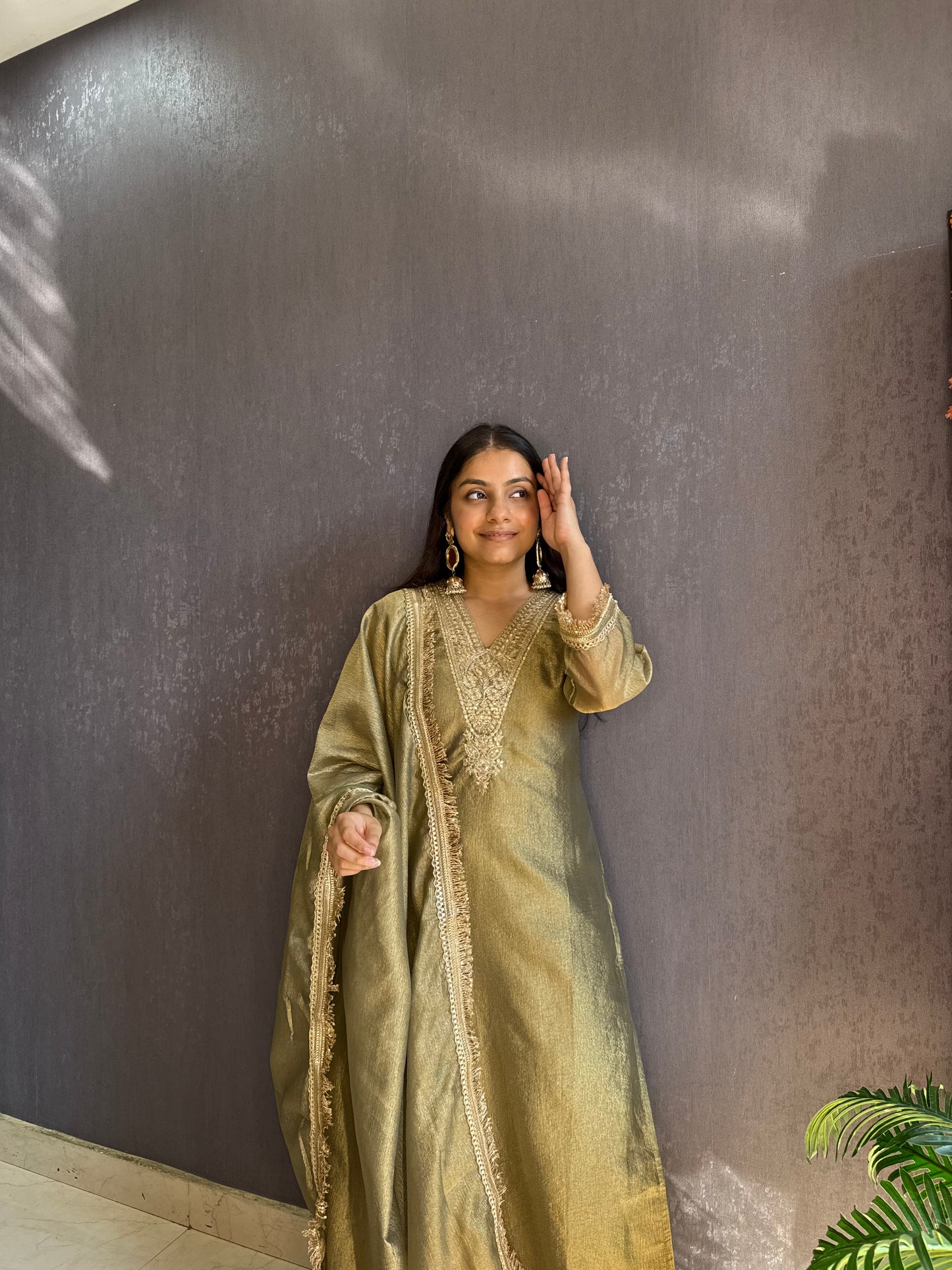 Tissue silk Handwork suit set