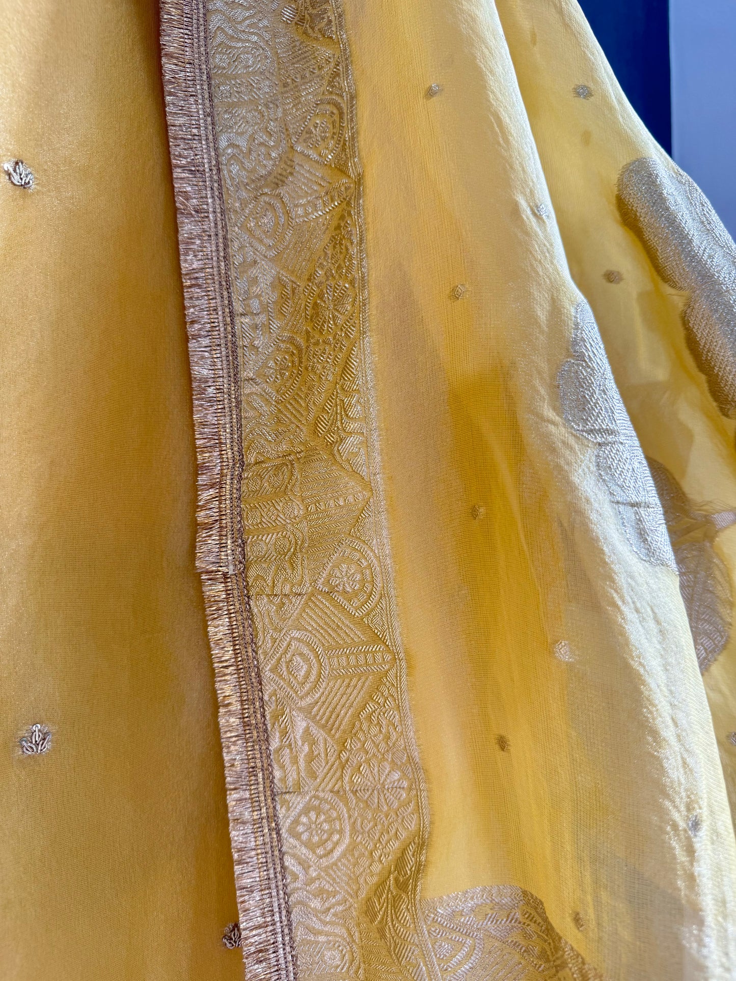 Zardozi Benarsi suit