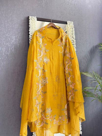 Luxurious Mul chanderi threadwork schiffili suit