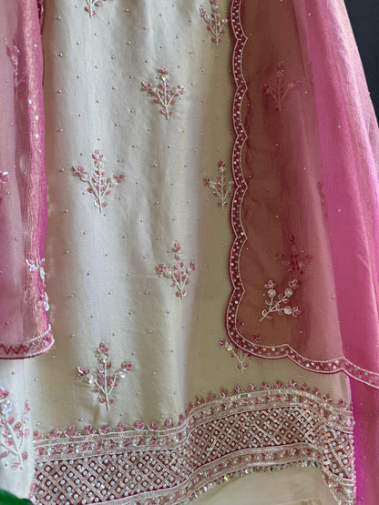 Luxurious dreamy handwork suit
