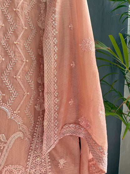 Luxurious Mul chanderi lucknowi bouquet suit