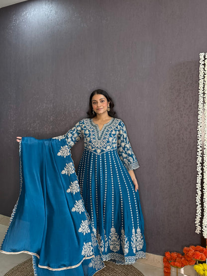 Kalidaar aari work Anarkali set