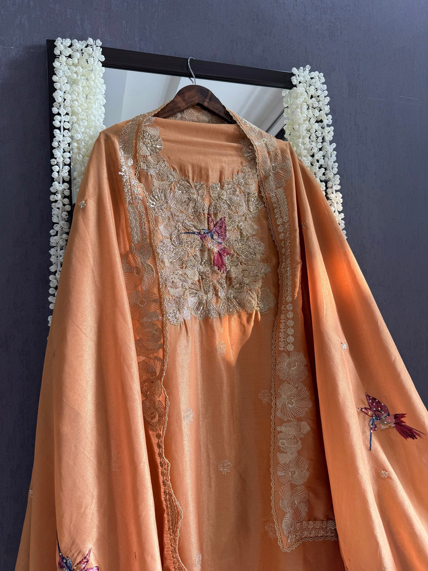 Luxurious birds handwork birds suit