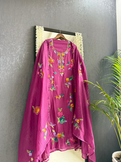 Luxurious Mul chanderi Frenchknot mirror work suit