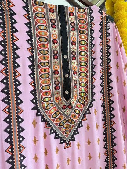 Pure crepe luxurious batik mirror suit