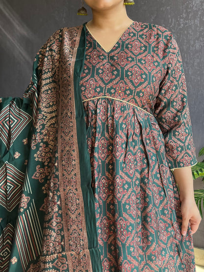 Alia cut printed suit set