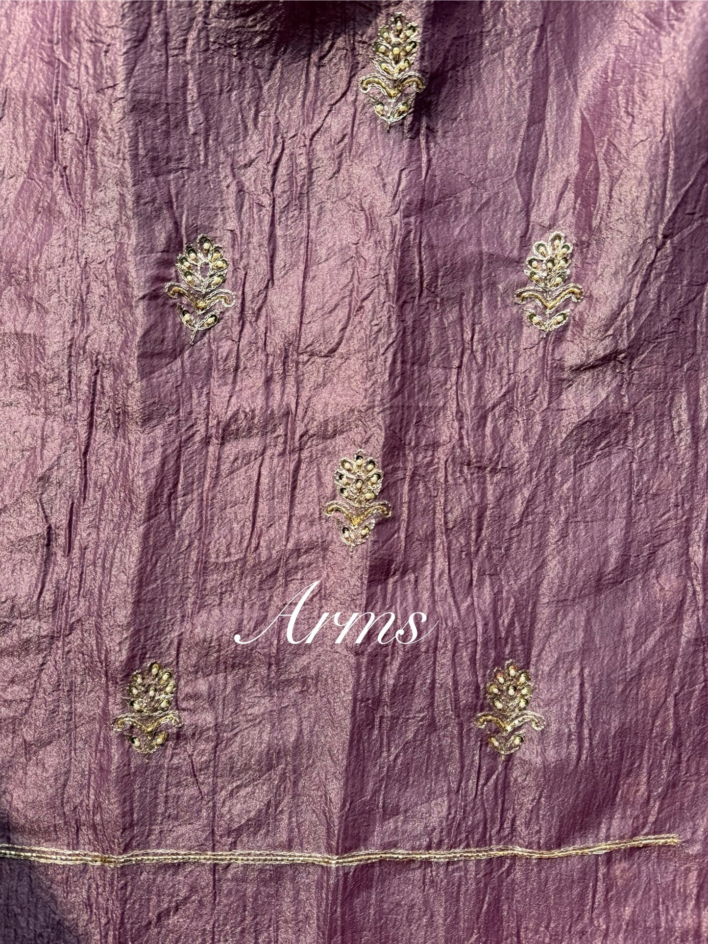 Luxurious Heeramandi suit