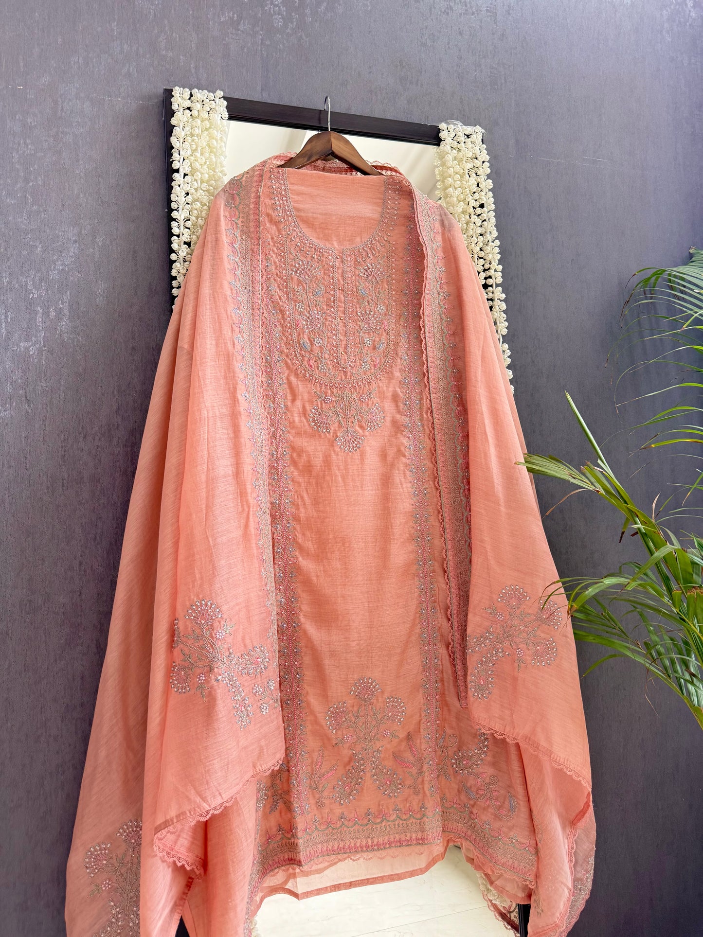 Luxurious Mul chanderi antique dori sitara suit